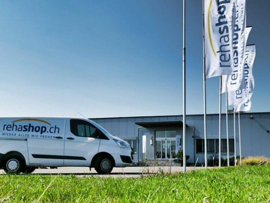 PROTENO AG in Bettlach mit rehashop.ch-Fahrzeug